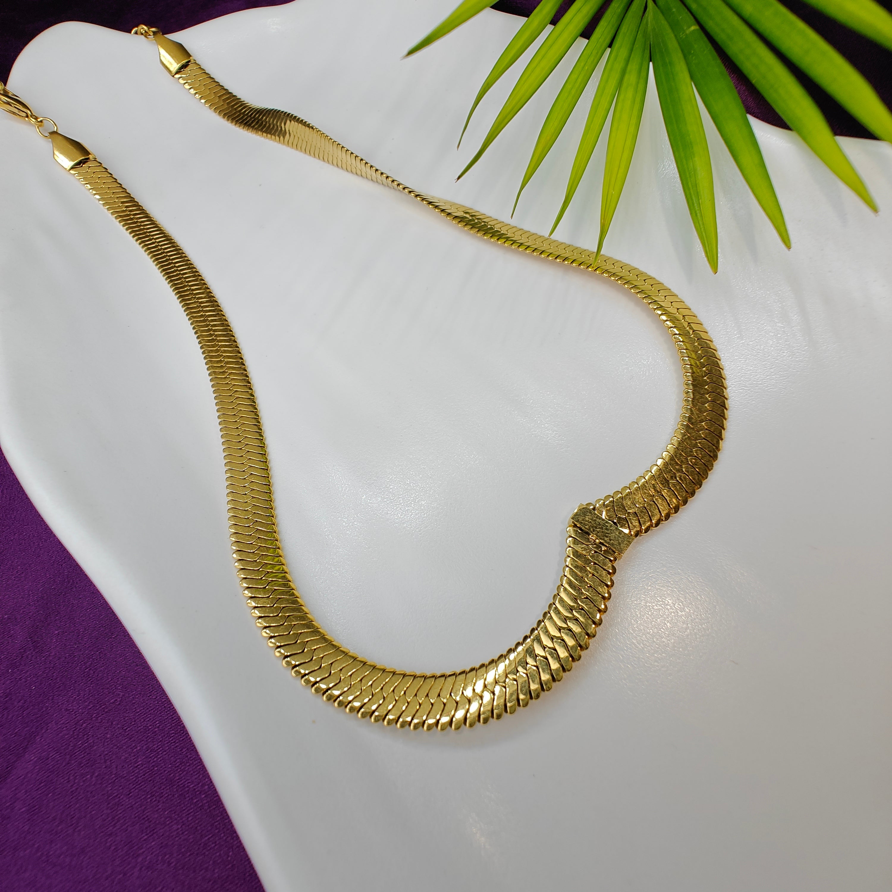 Gold Necklace Snakeskin Chain Necklace Thin Neck Gold Tone Choker