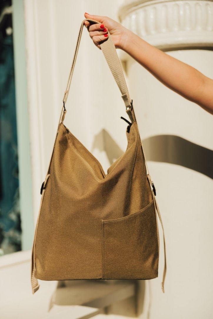 Shop Saxon Tote Bags: Versatile & Stylish Carryalls